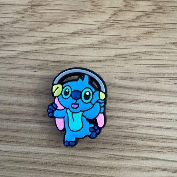 Stitch Assorted Shoe Charms Set - Picture 7 of 13